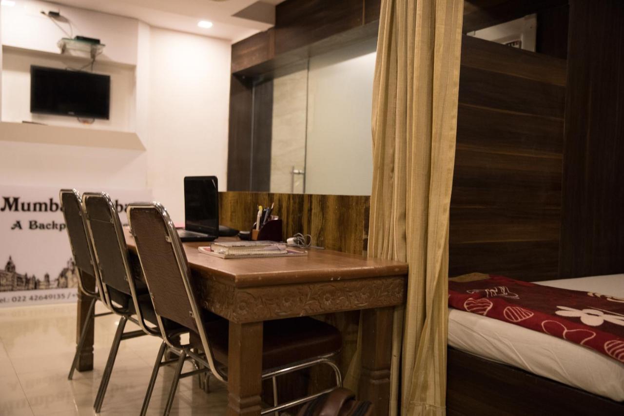 Hotel Alibaba Mumbai Bagian luar foto