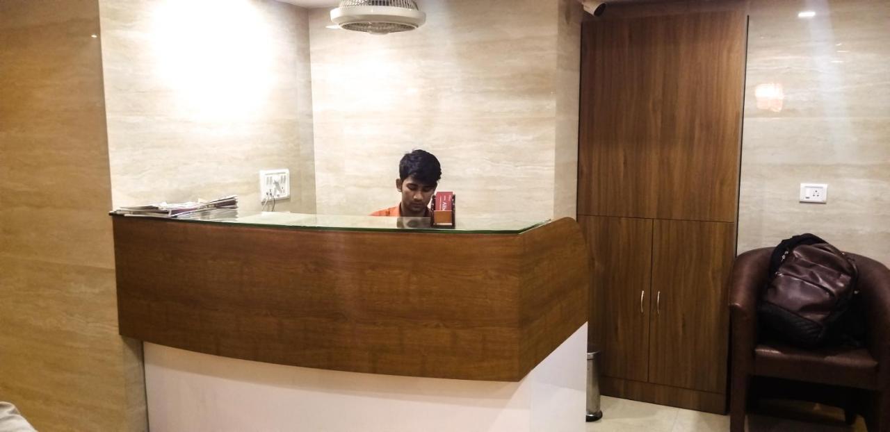Hotel Alibaba Mumbai Bagian luar foto